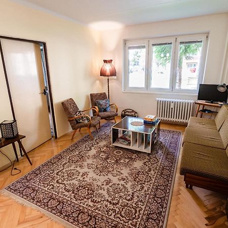 ברזנו Retro Apartment מראה חיצוני תמונה