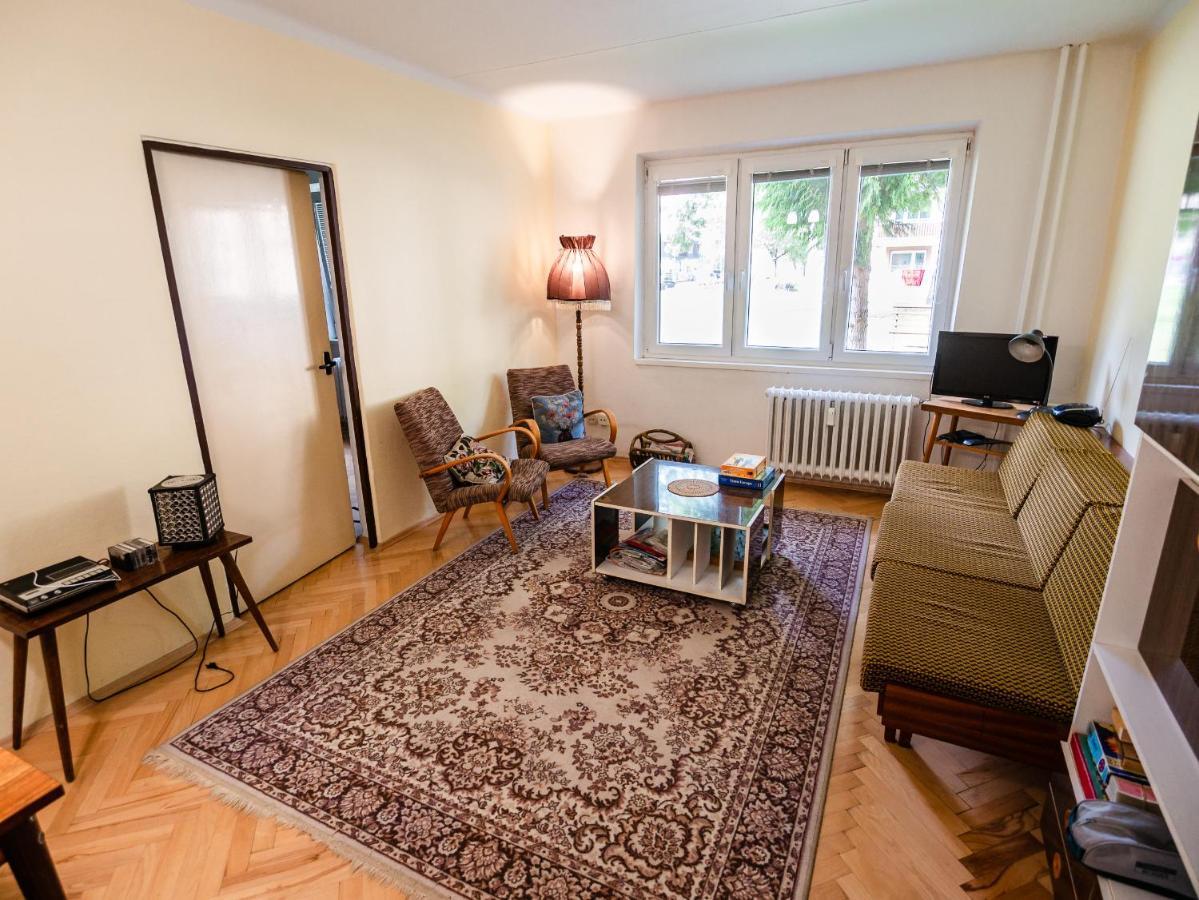 ברזנו Retro Apartment מראה חיצוני תמונה