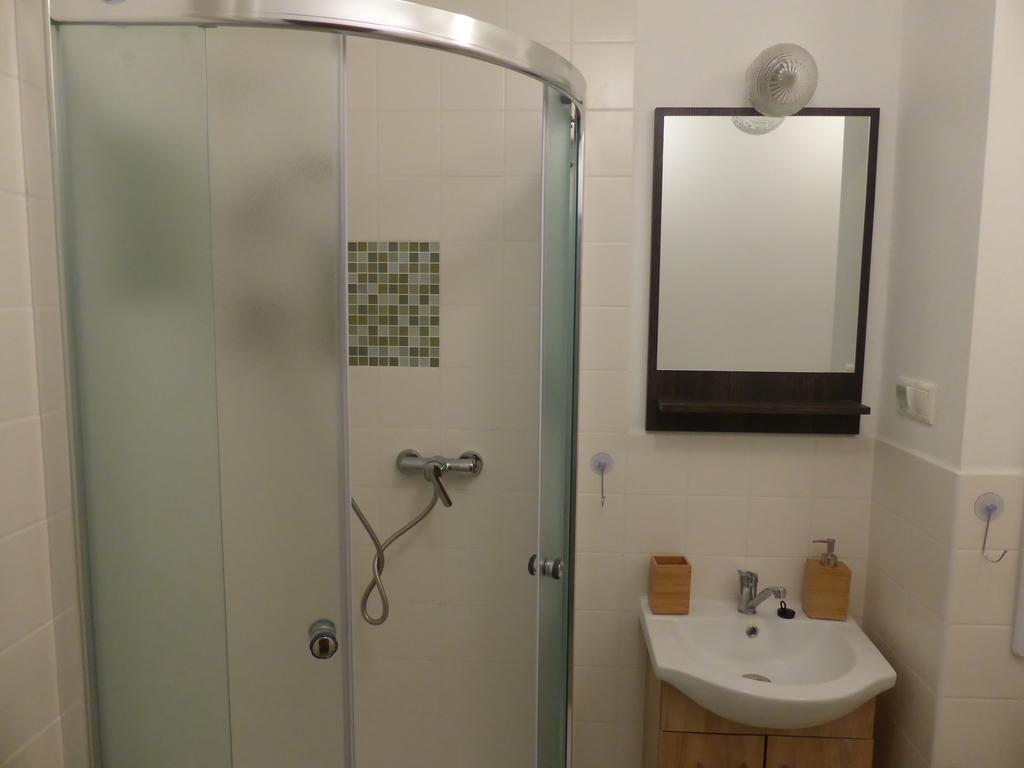 ברזנו Retro Apartment מראה חיצוני תמונה